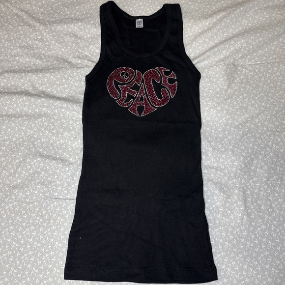 The Unbranded Brand Tops - Black Ribbed Tank Top Pink Rhinestone Heart Monogram - Size M |